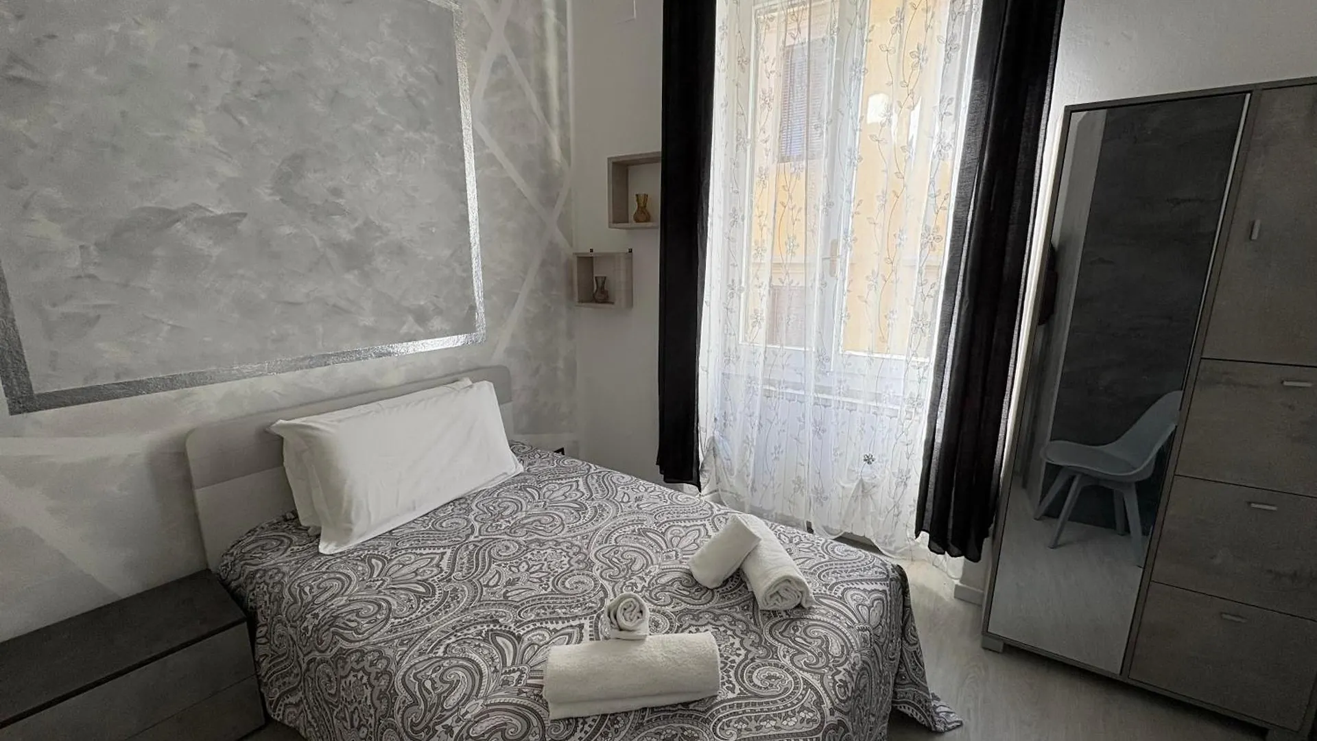 Modern Apartment Soggiorno Giovanni Dalle Bande Nere Florence Italy