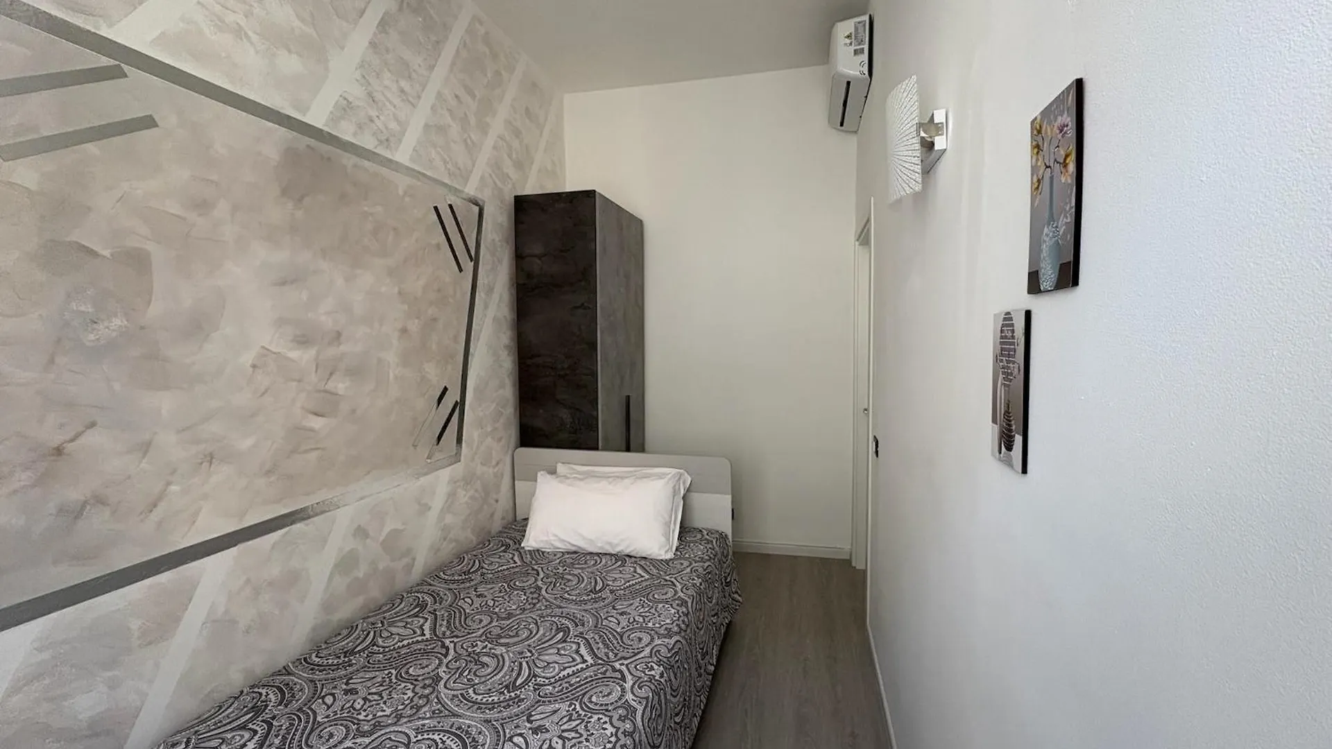 Modern Apartment Soggiorno Giovanni Dalle Bande Nere Firenze